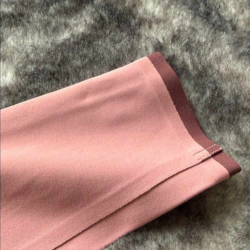 Set of 3 Victoria’s Secret VSX Vibrant Leggings in Red, Pink, and Black - Picture 7 of 9